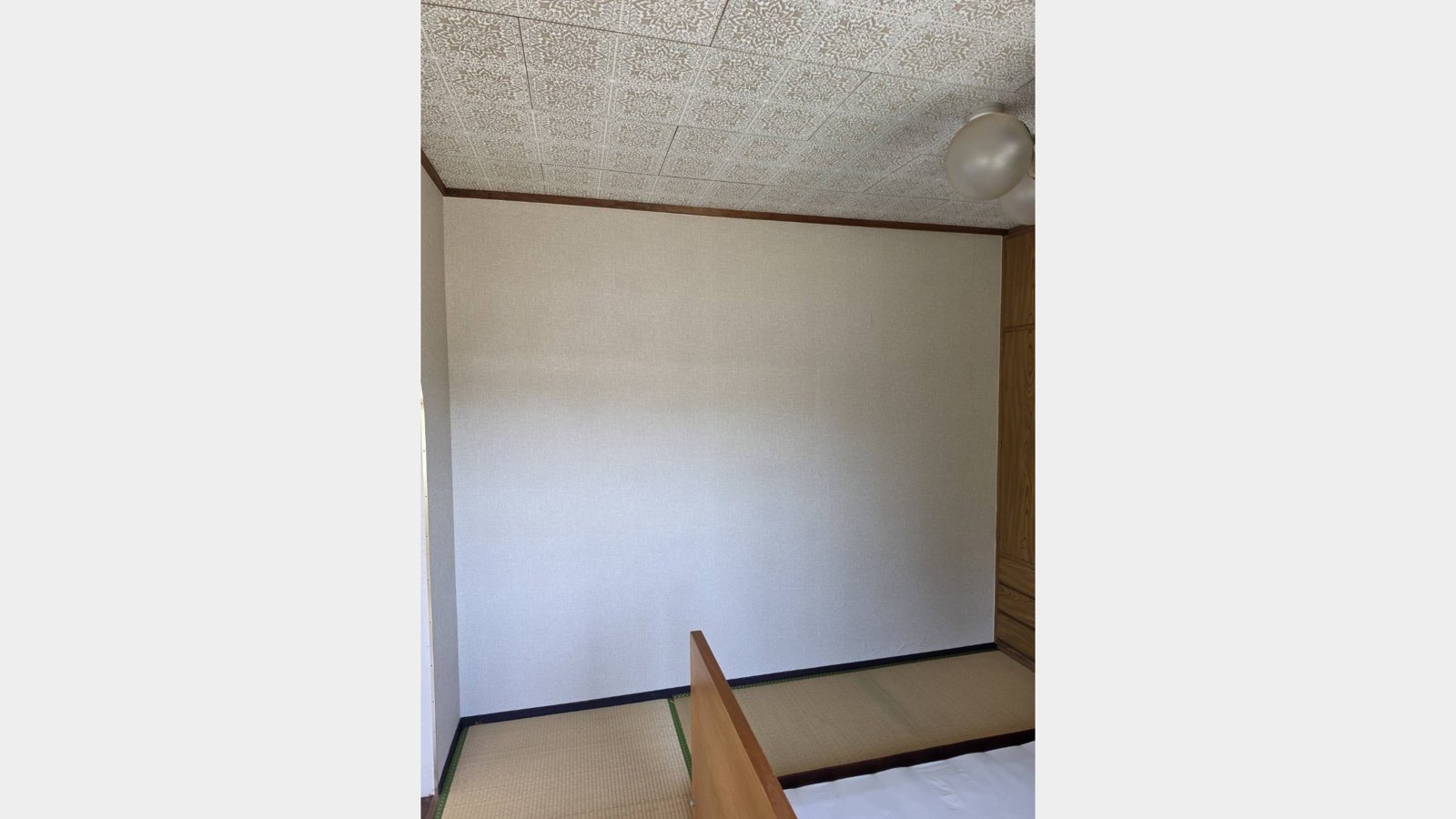 旅館客室の壁紙張り替え工事